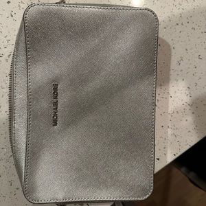 Michael Kors crossbody silver
